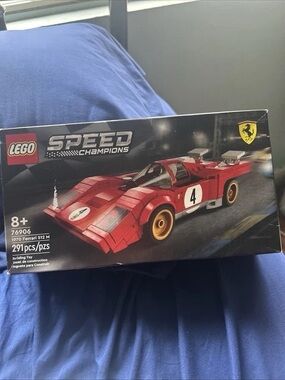 Lego Speed Champions red Ferrari 512 M with gold wheels